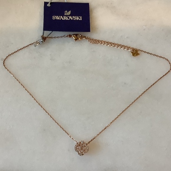 Swarovski Rose Gold Sparkling Dance Pave Clover Necklace Brand New